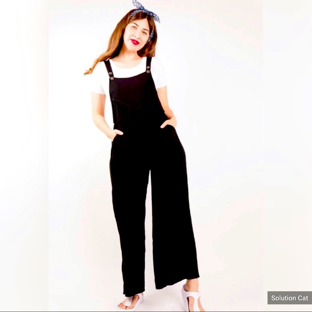 New! KORI Medium Black Wide-leg Overalls / Jumpsuit